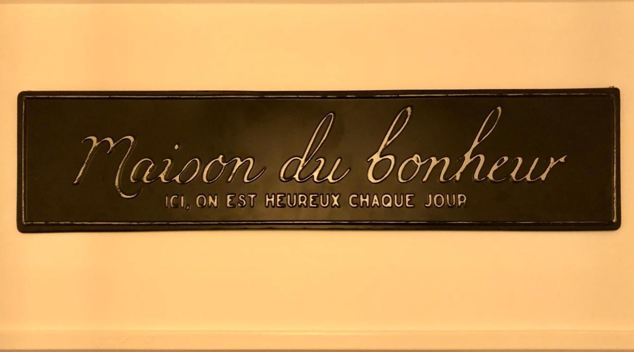 Happiness Disney Saint-Germain-sur-Morin ภายนอก รูปภาพ